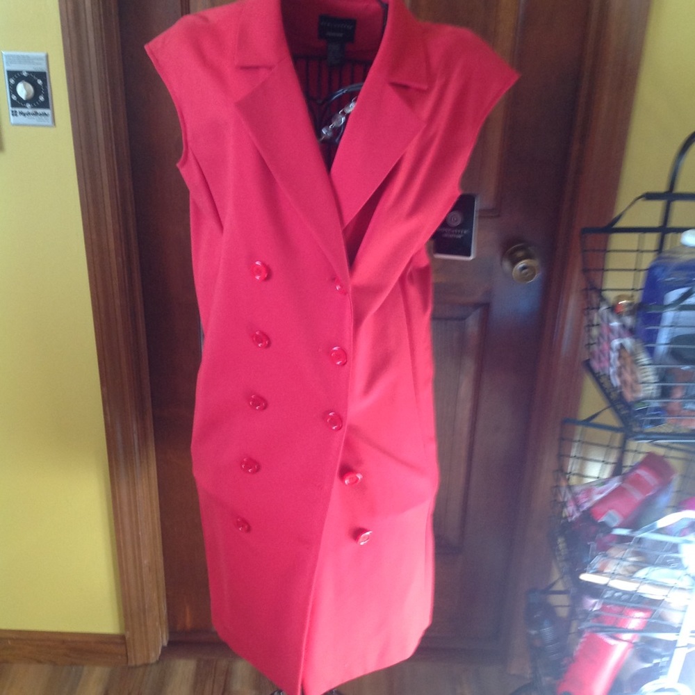 Don caster beautiful true red dress